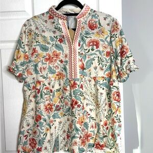 NWT- Beautiful Floral Blouse - Multicolor